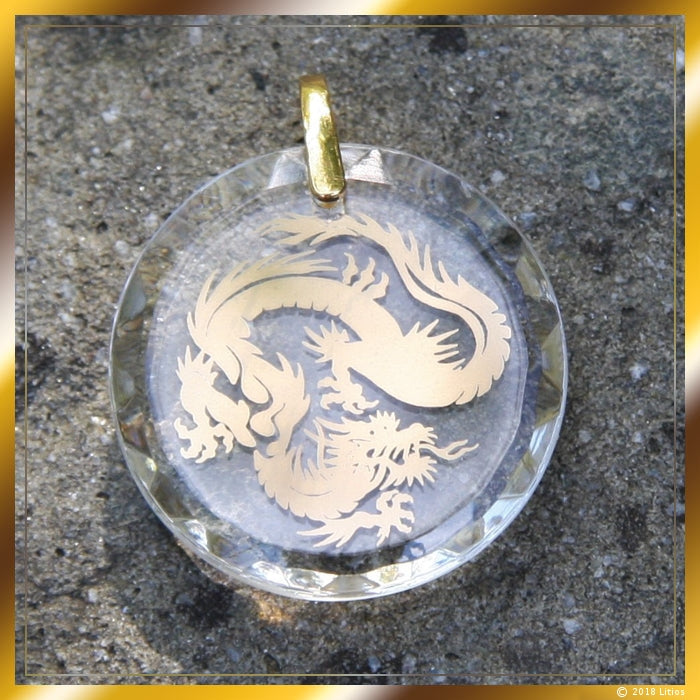 Dragon Pendant: Golden Master Dragons accompany you